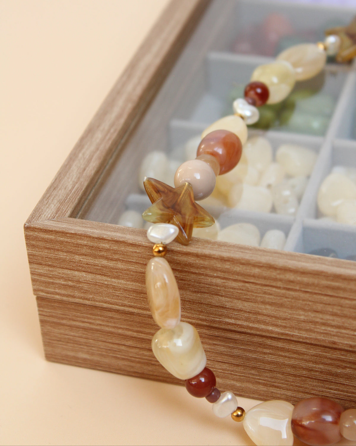 Beige latte ketting
