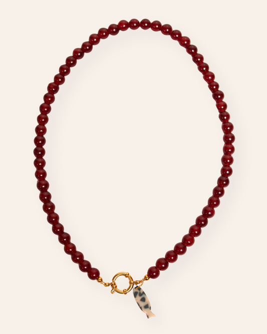Bordeauxrode glaskralen ketting
