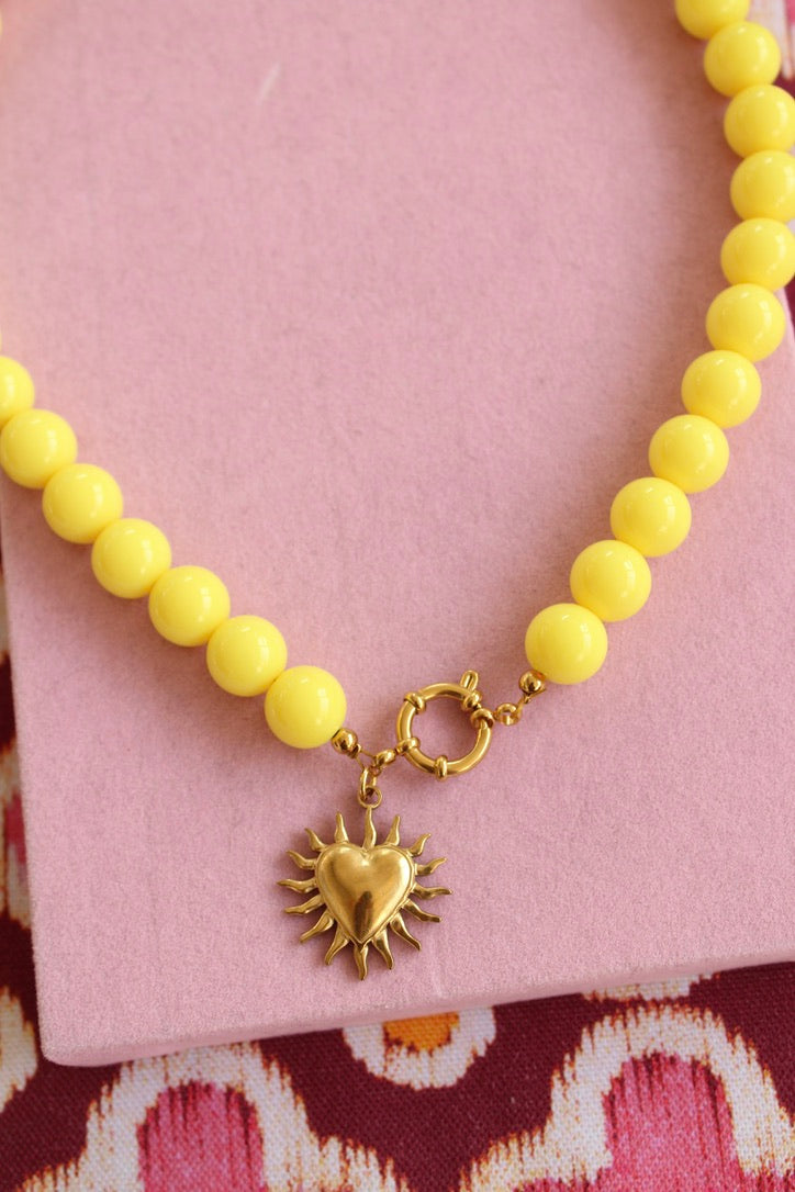 Bolt yellow